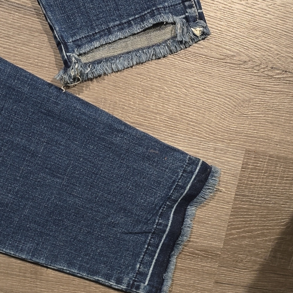 Sofia Vergara Jeans - image 4